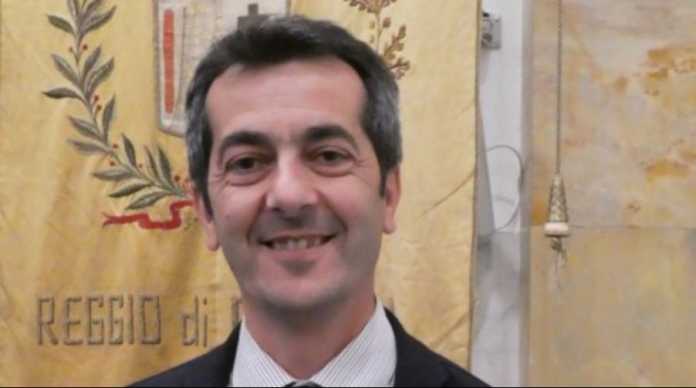 Fabio Scionti sindaco di Taurianova Taurianova, il sindaco Scionti dopo la bomba: "Turbato, ma vado avanti"