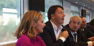 Matteo Renzi in Calabria col treno "Destinazione Italia"
