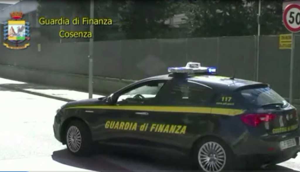 arresti guardia di finanza