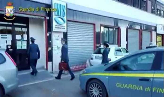 Pensione sociale in Argentina, denunciati marito e moglie