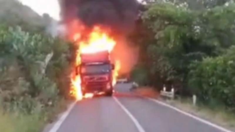 Incendio camion