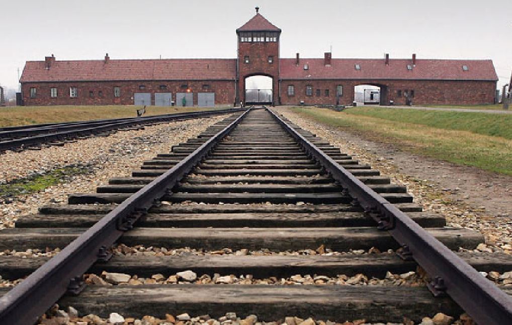 ferrovia Auschwitz Birkenau