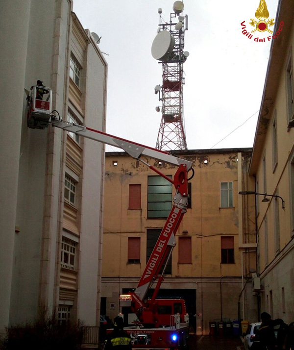 intervento vigili del fuoco crotone