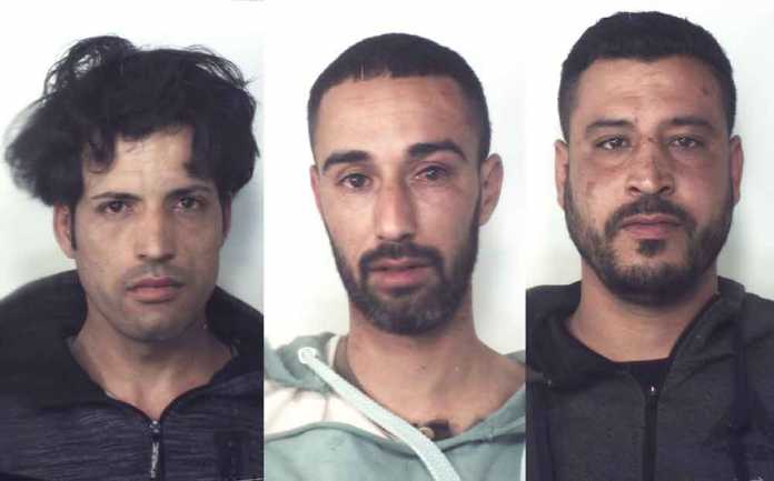 Abdelazizi Kandila Adil Quazari El Mostfa Kandila Da sinistra Abdelazizi Kandila, Adil Quazari e El-Mostfa Kandila