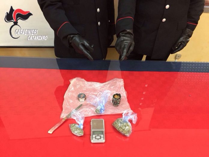 Carabinieri droga Montepaone Carabinieri droga Montepaone arrestato Nicol Durante