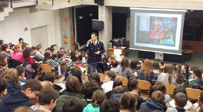 Polizia Cyberbullismo Polizia Cyberbullismo