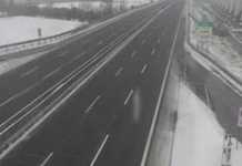 Maltempo, è allerta pioggia gelata. Riaperta l’A1 Bologna-Milano A1 vista da una webcam