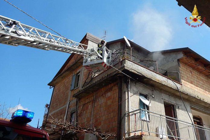 incendio casa Mileto