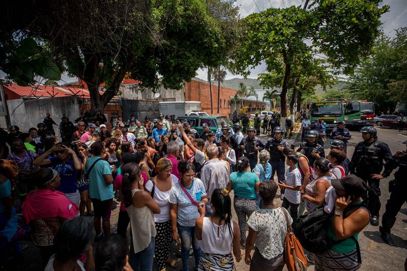 Detenuti danno fuoco ai materassi in carcere. 68 morti in Venezuela