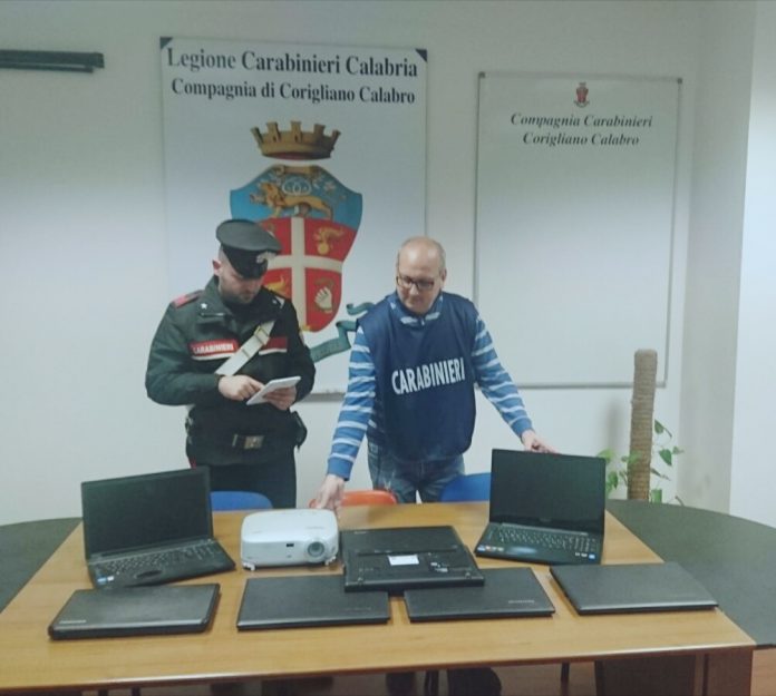 tablet rubati cc corigliano Furto di computer nelle scuole di Corigliano, presi gli autori