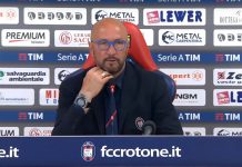 Zenga coi piedi per terra: “Una partita alla volta, a mano a mano” Zenga dopo Crotone Sassuolo