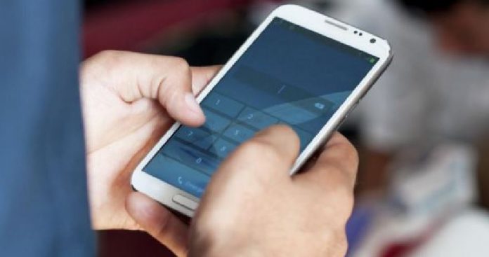 stalking smartphone