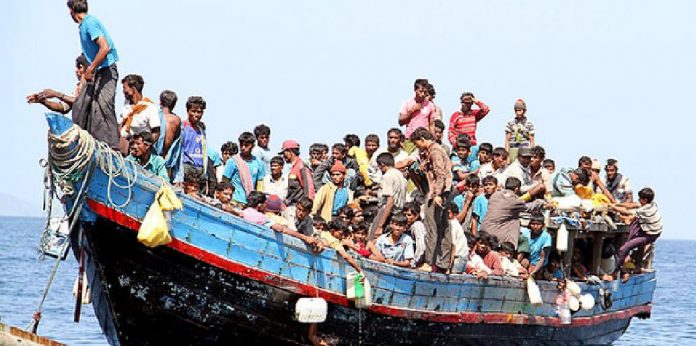 migranti peschereccio