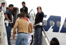 Migranti, rimpatriati 40 tunisini. Altri 15 liberi perché Cpr pieni rimpatrio migranti