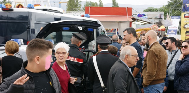 Dimostrazione dei Carabinieri all'Oktober Fest di Rende