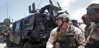 Autobomba contro convoglio italiano in Somalia, uccisi 4 bambini
