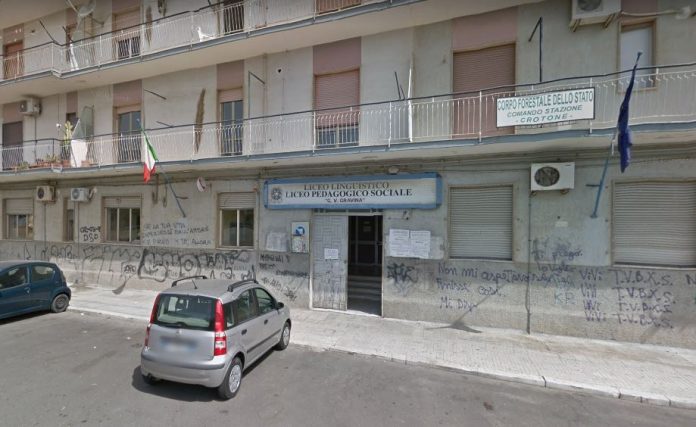 liceo linguistico crotone