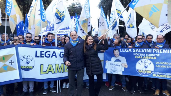 manifestazione Lega calabria manifestazione Lega calabria