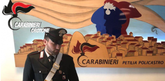 Carabinieri Petilia Policastro coltello