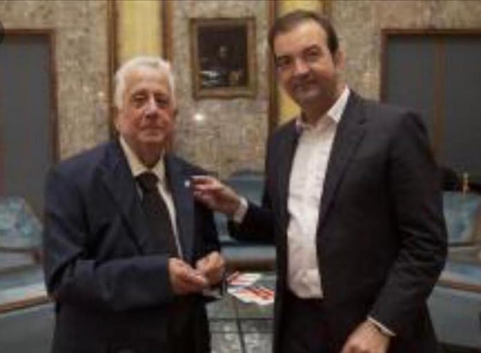 Coriolano Martirano Occhiuto Lo storico cosentino Coriolano Martirano con il sindaco Mario Occhiuto in una foto di qualche tempo fa