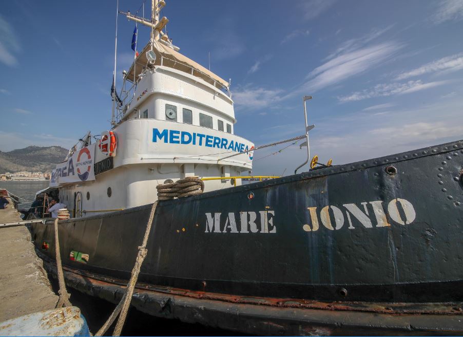 nave Mare Jonio
