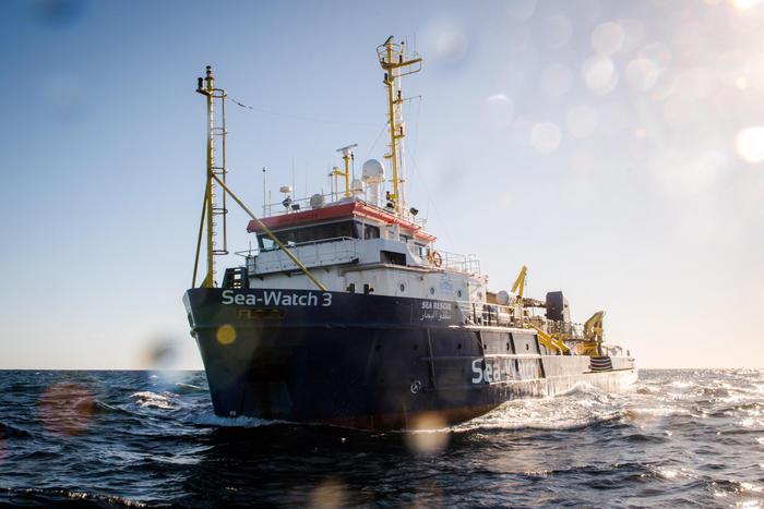 Sea Watch 3, indagato il comandante