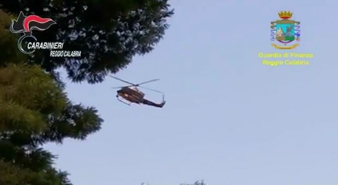 elicottero finanza carabinieri reggio calabria