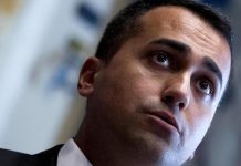 Di Maio in un angolo rinuncia a fare il vice di Conte, fiducia in bilico