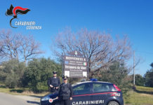 Sospettano di furti due persone e li picchiano a sangue, arrestato un intero nucleo familiare