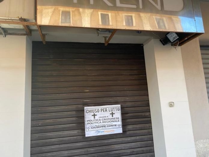 manifesto lutto commercianti crotone
