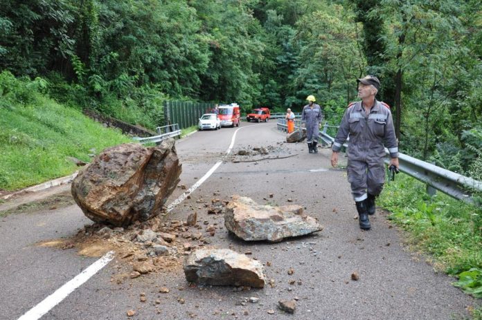 maltampo massi su strada