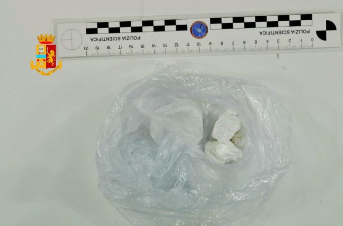 cocaina polizia cs