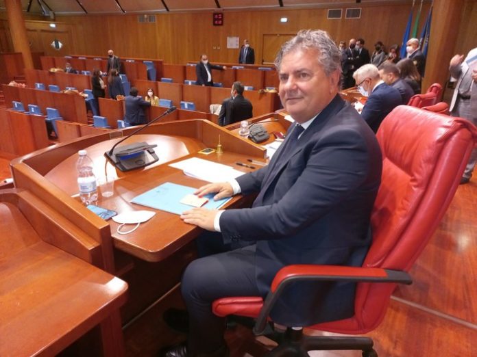 Filippo Mancuso presidente consiglio regionale
