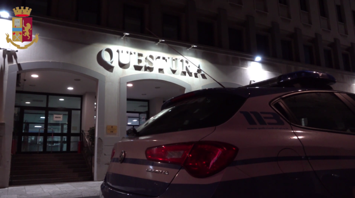 auto polizia questura di reggio calabria