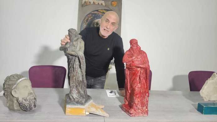 statua pitagora