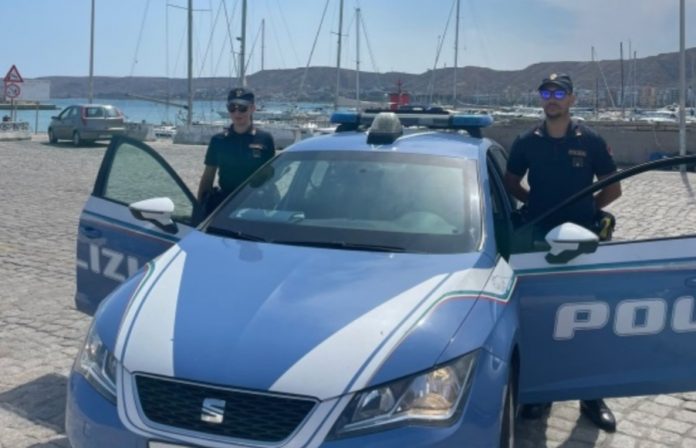 Polizia Crotone porto