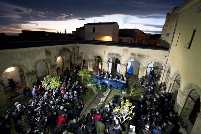 conferenza stampa comune cutro alto