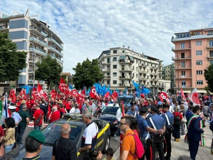 manifestazione cgil contro autonomia differenziata