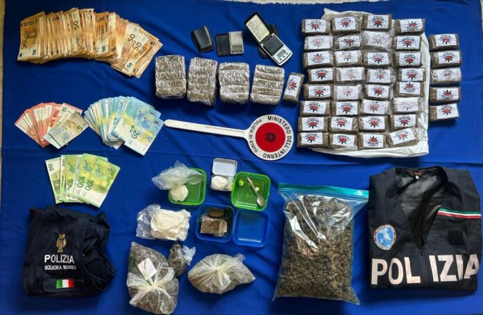 droga denaro contanti polizia cs_5f