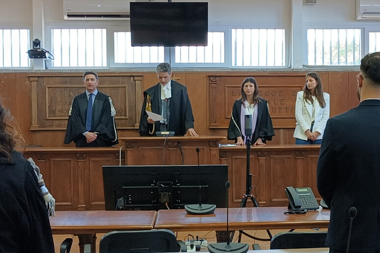 Tribunale di Crotone Processo pestaggio Davide Ferrerio