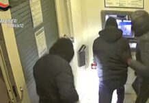 Assalti seriali ai bancomat, fermata una banda. Un colpo anche nel cosentino