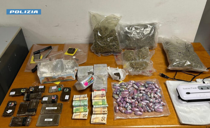 Droga polizia cosenza 02
