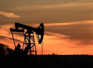 Medio Oriente, il prezzo del petrolio potrebbe raggiungere i 200 dollari al barile