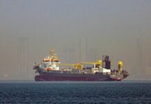 Hormuz, Parlamento iraniano approva norma che vieta il transito di navi statunitensi e israeliane