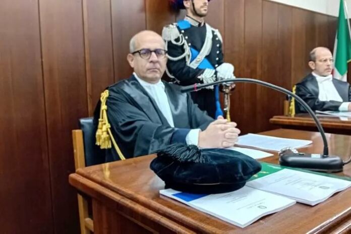 Il procuratore facente funzioni della Corte dei Conti della Calabria, Giovanni Di Pietro (Ansa) Il procuratore facente funzioni della Corte dei Conti della Calabria, Giovanni Di Pietro (Ansa)