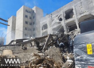 Iran, i raid di Usa e Israele distruggono una sinagoga. Morti e feriti