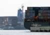Nello Stretto di Hormuz calano dell’89% i transiti: merci ferme per 23,7 miliardi di dollari