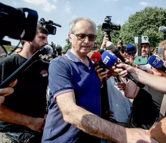 Si costituisce in carcere Roggero: “Mattarella ha graziato Minetti, si metta mano su coscienza”