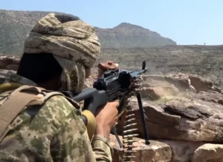 Attacco Houthi nello Yemen, si salva il primo ministro. I ribelli aumentano scontri