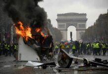 Carovita, scoppia la protesta in Francia: violenti scontri con la Polizia